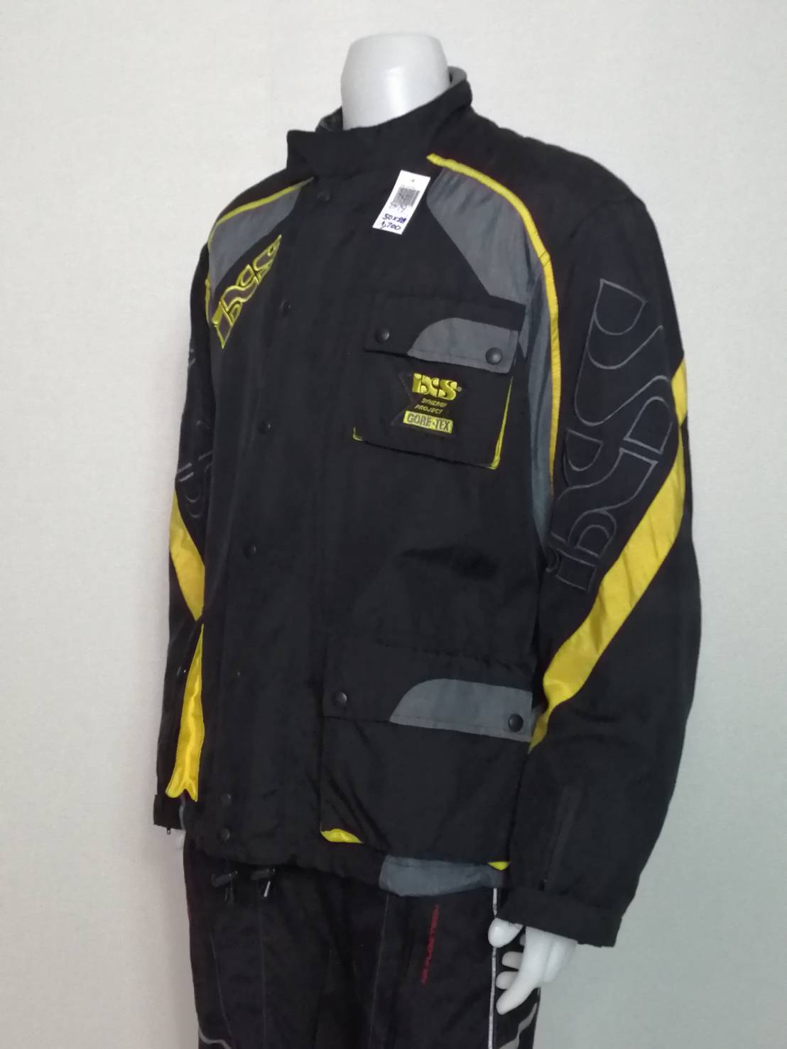 เสื้อขี่มอเตอร์ไซด์( มือสอง) RCT 961 อก 50" ยาว 28" ยี่ห้อ**IXS**