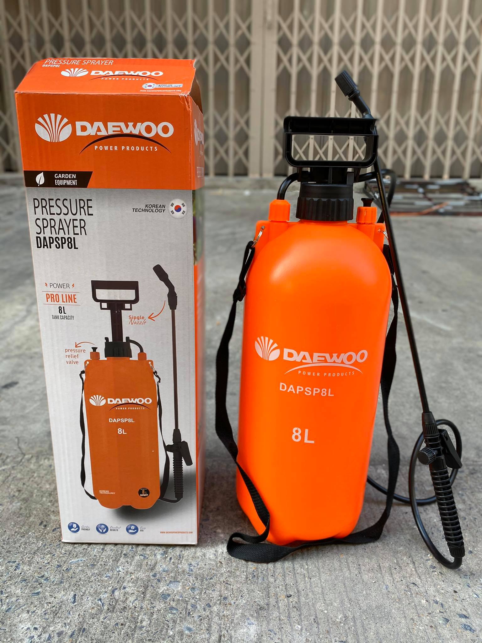 ถังพ่นยาสะพายหลัง ชนิดมือโยก Daewoo ขนาด 8 ลิตร