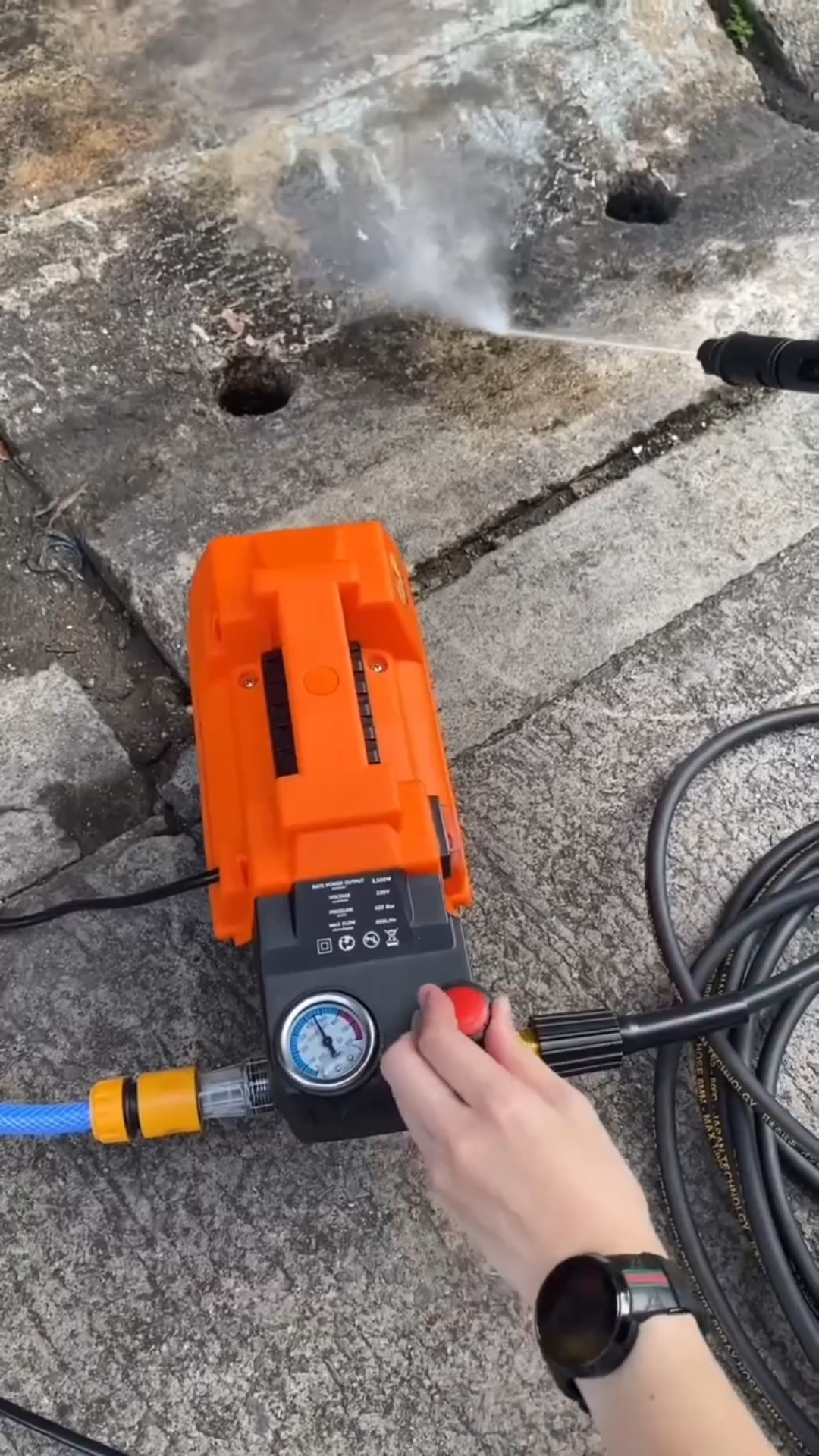 เครื่องอัดฉีดแรงดันสูง Onsen 420 บาร์ ปรับความแรงบาร์ได้ 100-420 บาร์ จะฉีดเบา ฉีดแรง