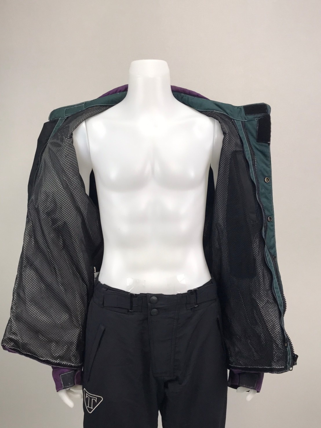 เสื้อขี่มอเตอร์ไซด์( มือสอง) RCT 910 อก 50" ยาว 30" ยี่ห้อ**TOFANA**