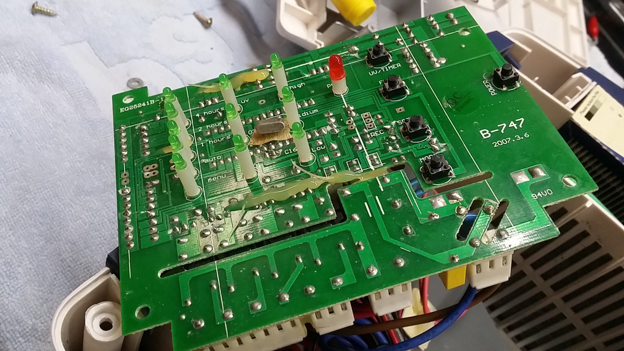 ซ่อมเครื่องฟอกอากาศ ยี่ห้อ LADY HOUSE รุ่น LD-B757A อาการเครื่องไม่ทำงาน