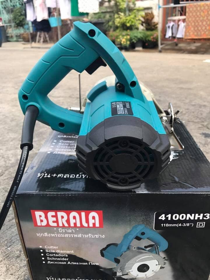 เครื่องตัดหินอ่อน 4" ยี่ห้อ Berala