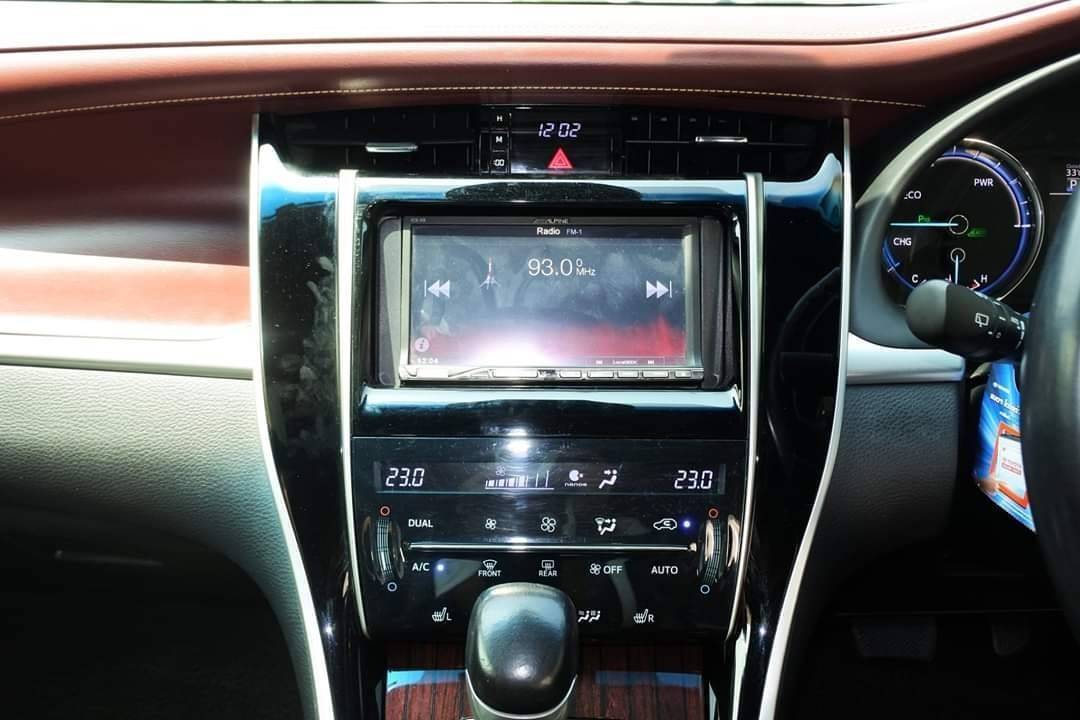 TOYOTA HARRIER 2.5 Hybrid E-Four ปี 2014