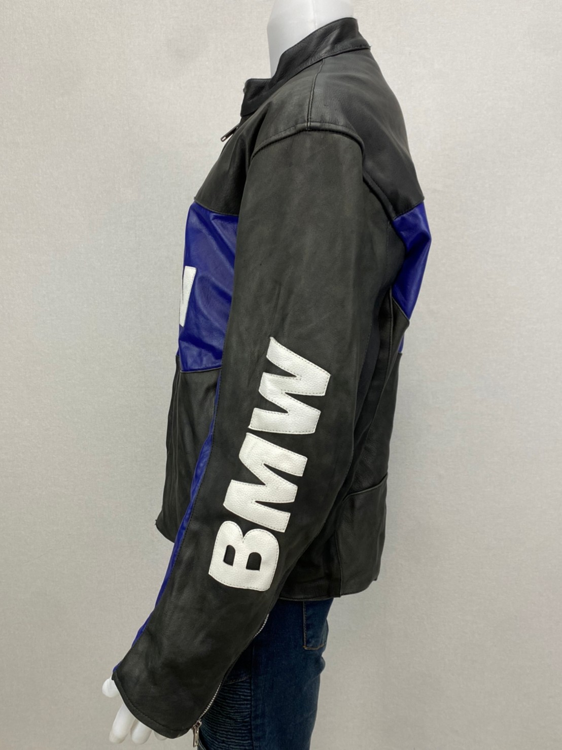 เสื้อการ์ดสำหรับขี่มอเตอร์ไซด์( มือสอง) RCSS 010: อก 46" ยาว 24" ** ไม่มีชื่อ** (ไม่มีการ์ด)