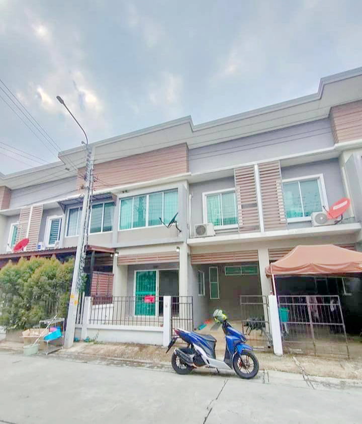 ให้เช่า ทาวน์โฮม 2 ชั้น โครงการ BTN residence ถ.จันทร์ทองเอี่ยม ใกล้ เซ็นทรัล เวสต์เกต