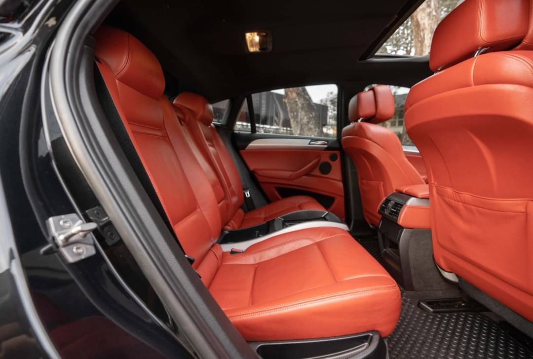 BMW X6 M Version ออกรถปี 2012