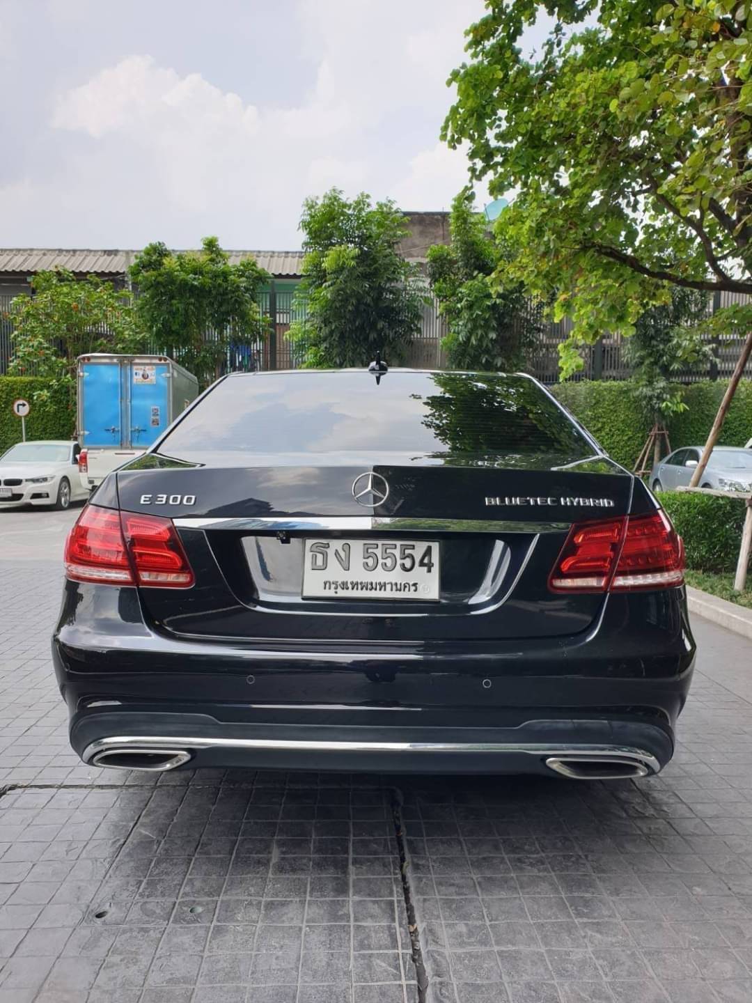 Mercedes E300 blutec Amg ปี 2013