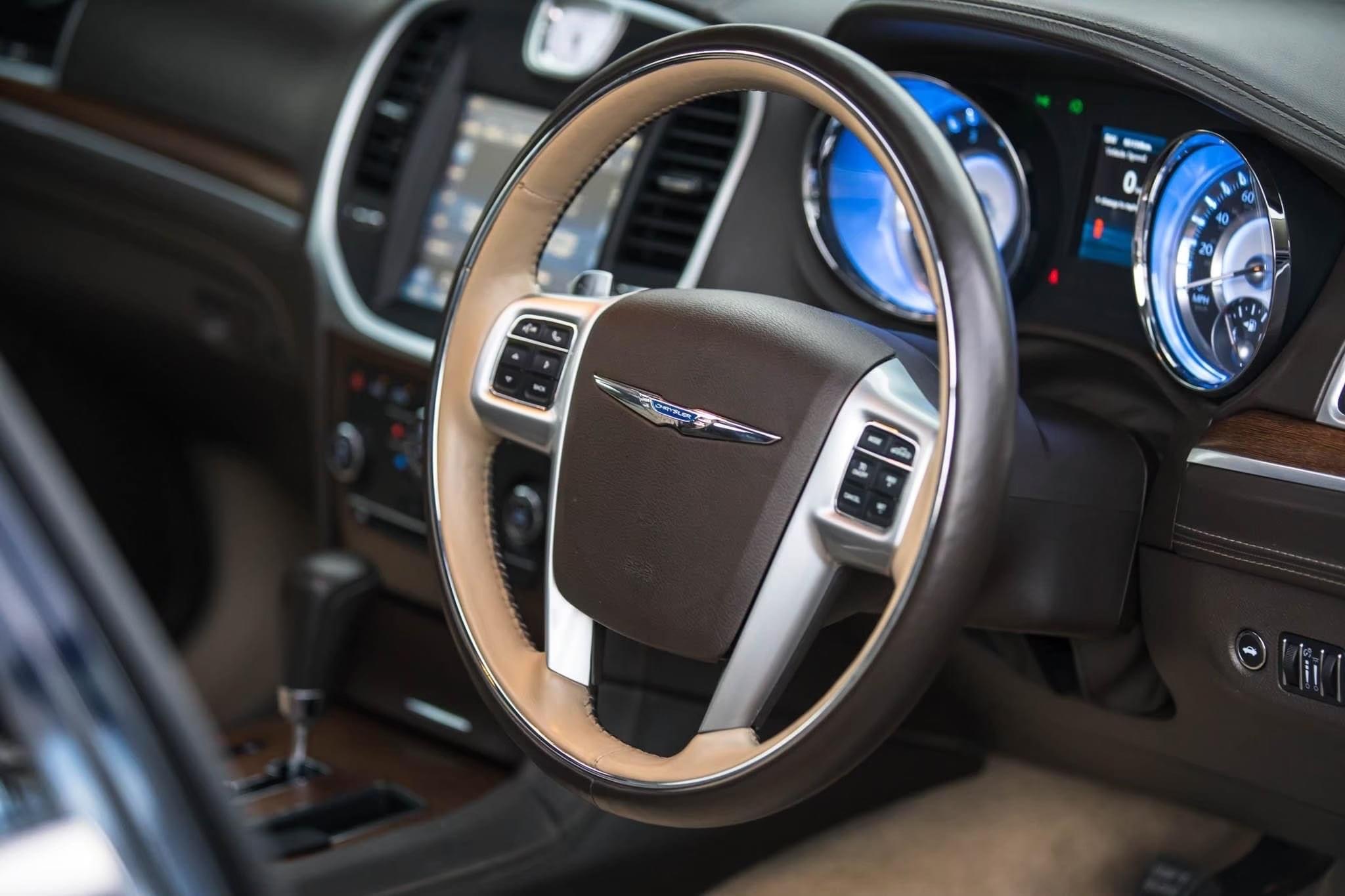 Chrysler 300C Diesel CRD ปี 2013