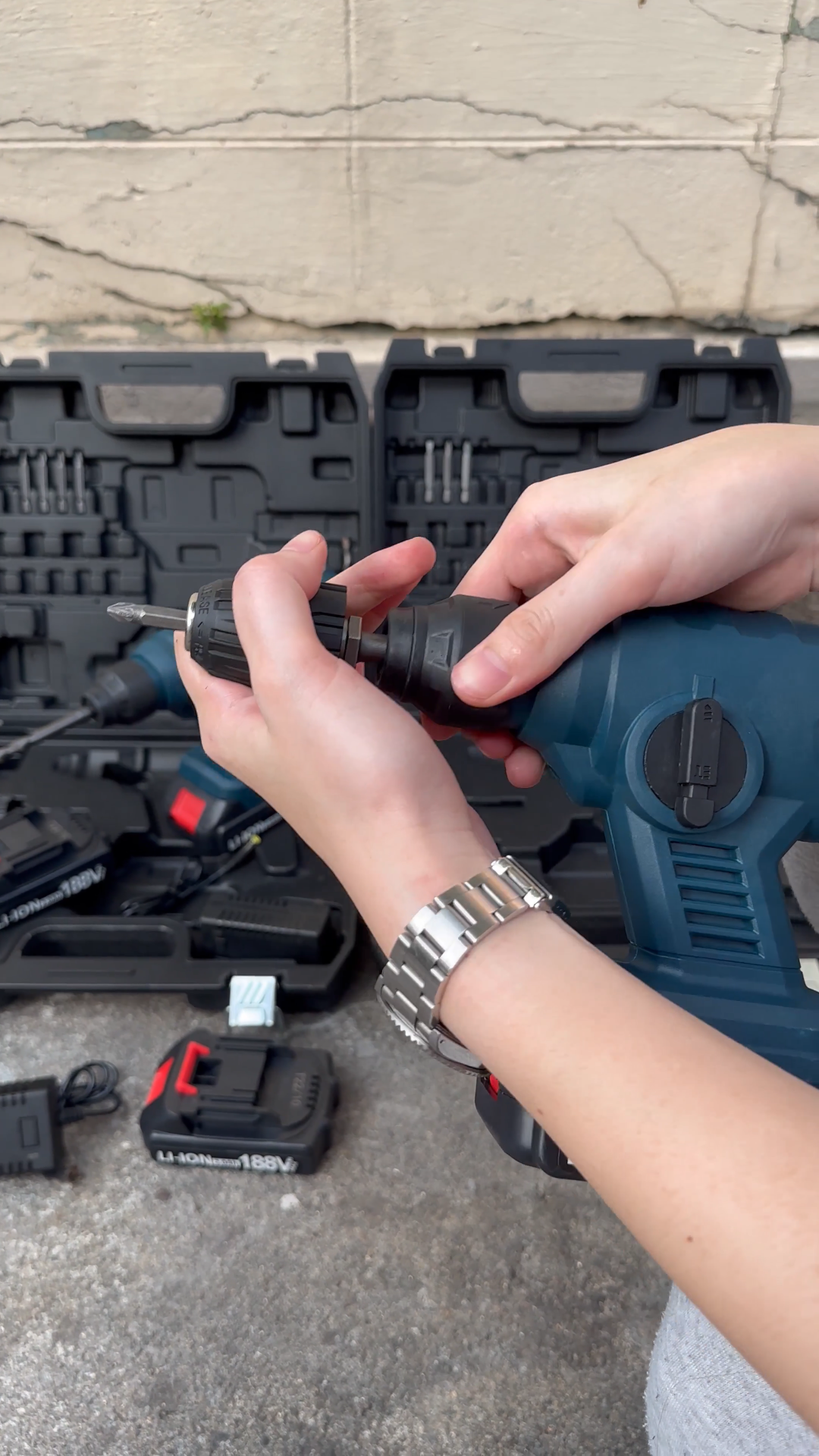 สว่านโรตารี่ไร้สาย 188V ยี่ห้อ AKITA