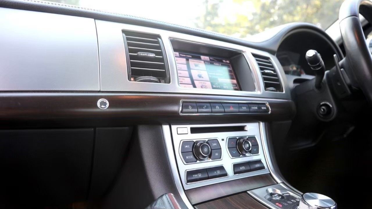 Jaguar XF (ดีเซล) ปี 2012