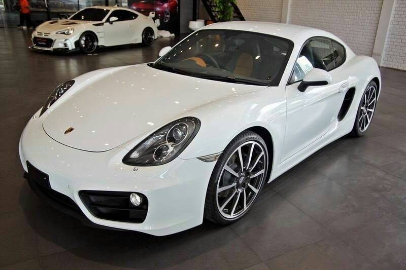 Porsche Cayman ปี 2015