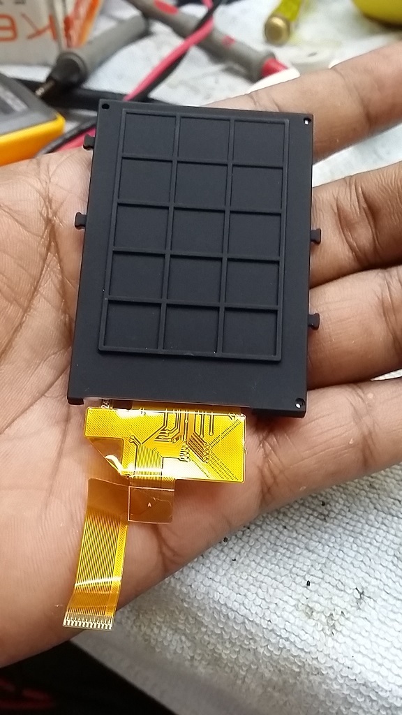 ซ่อมกระติกน้ำอัจฉริยะ ยี่ห้อ Gululu อาการจอไม่ขึ้นภาพ