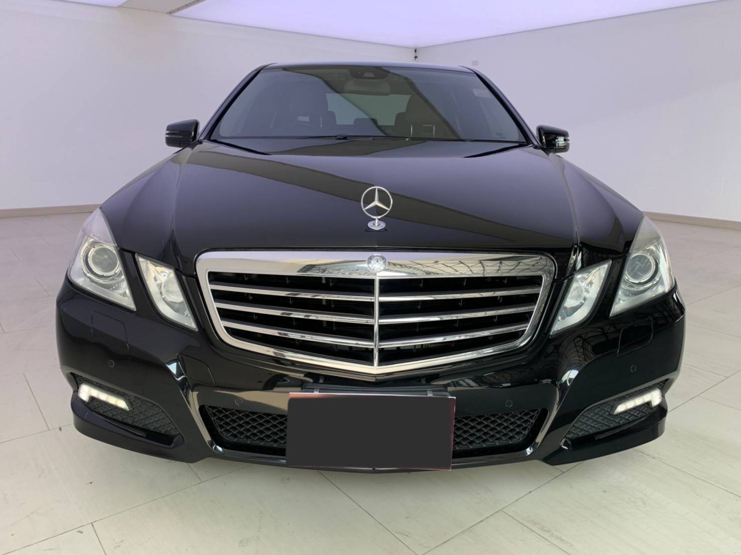 Mercedes Benz E300 3.0 Avantgarde Sport Sedan A/T W212 ปี 2010