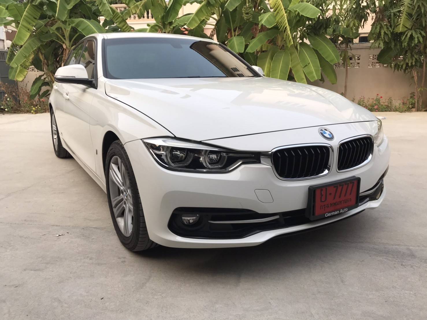 Bmw 330e ปี 2018