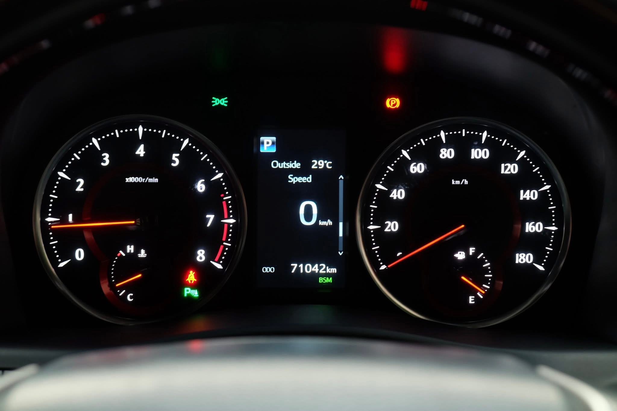 Toyota Alphard 2.5 SC Package ปี 2019