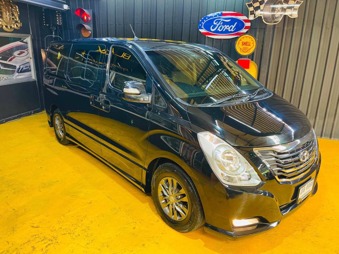 HYUNDAI H1 2.5 ELITE VIP ปี2015
