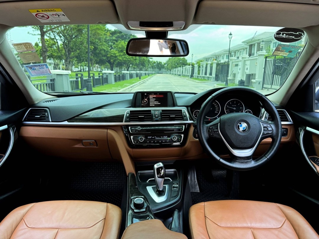 BMW 320d F30 LCI ปี 2016