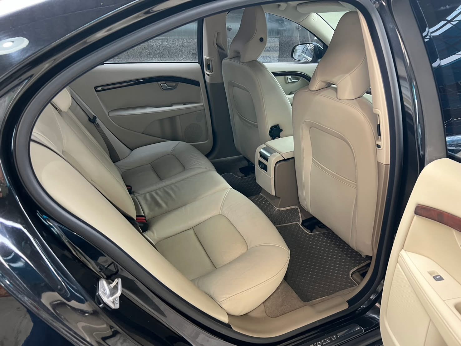 VOLVO S80 2.0 D4 ปี2014