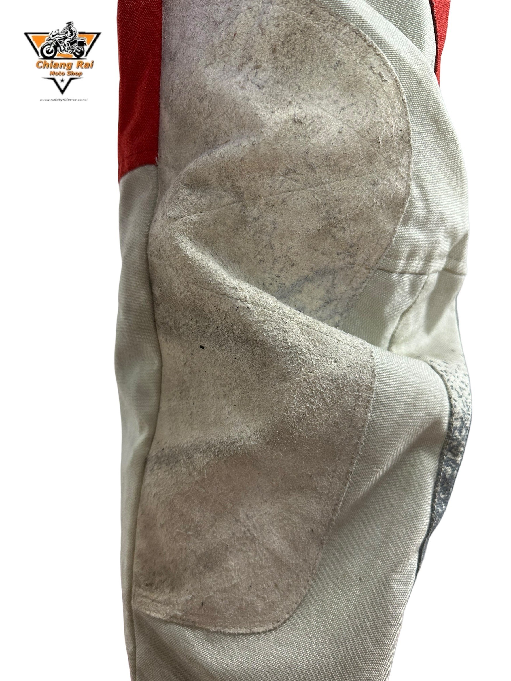 กางเกงขี่มอเตอร์ไซด์ ( มือสอง ) E&A 639: เอว 32" ยาว 27" **dainese**