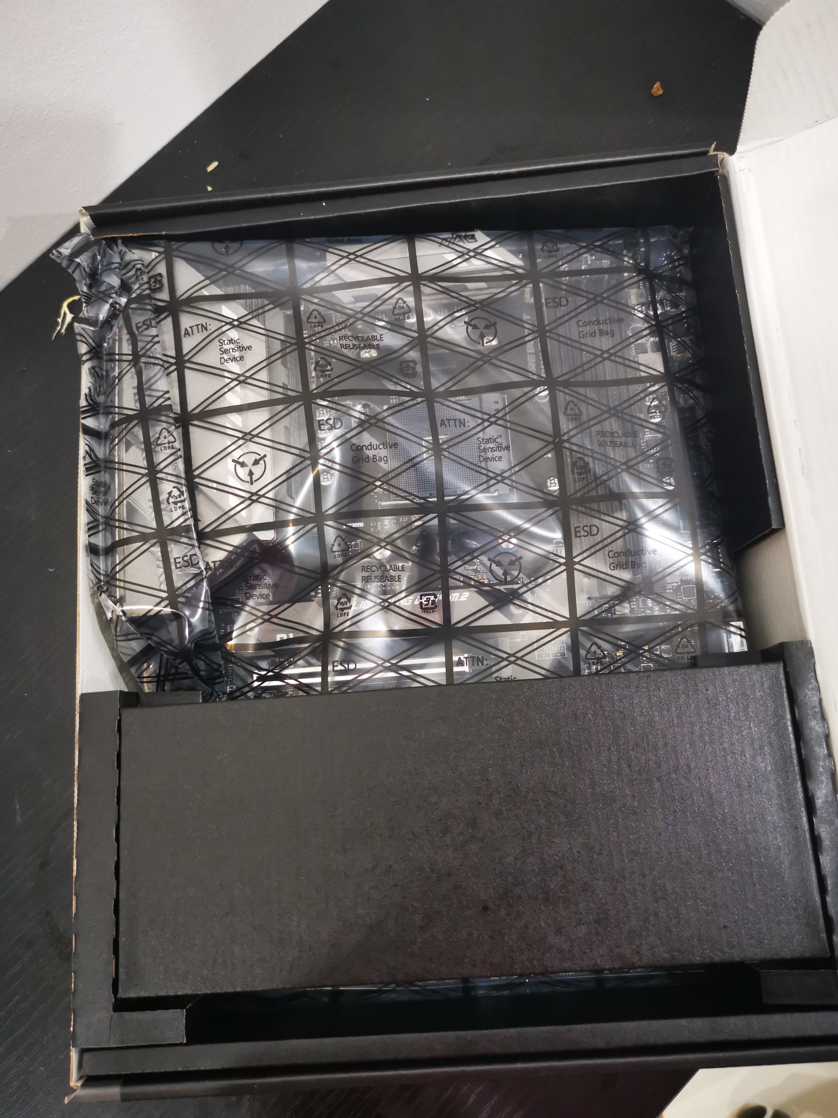 MSI MAG X570S TOMAHAWK MAX WIFI