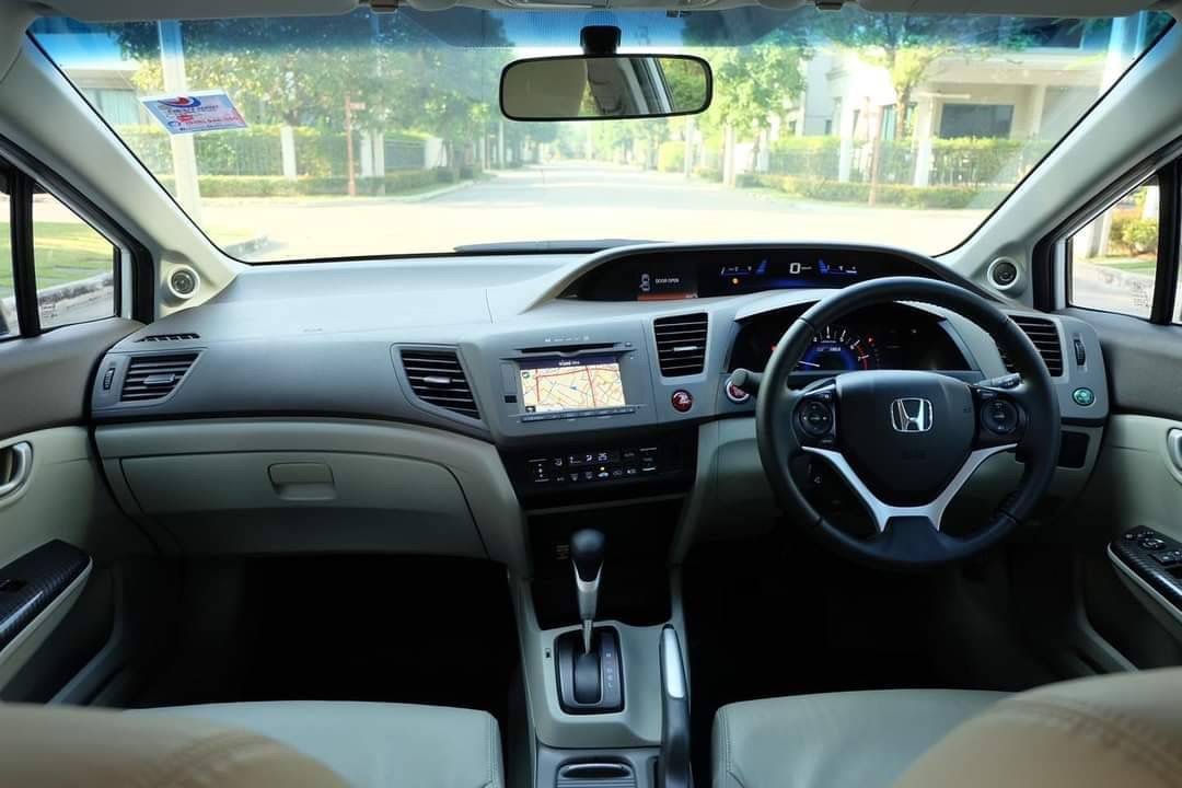 Honda civic รุ่นTop ปี 2013