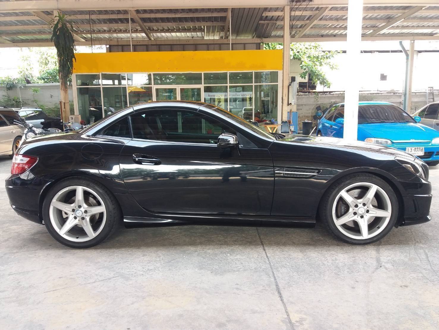 Mercedes-Benz SLK200 1.8 R172 Convertible ปี 2013