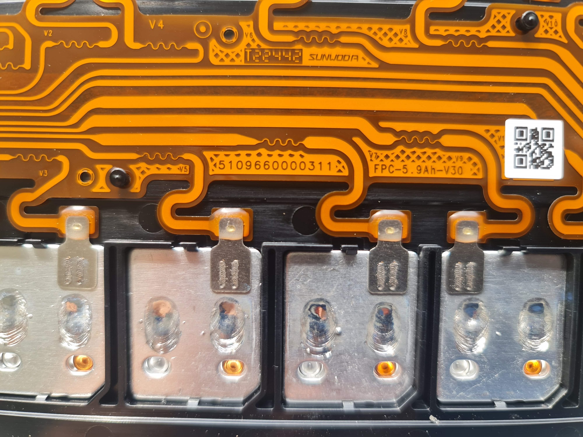 Sunwoda 5.9Ah 24s 1p เต็ม 100.8v เหมาะสำหรับ รถไฟฟ้าขนาดเล็ก แต่ต้องการความแรง จ่ายกระแสได้ 50C