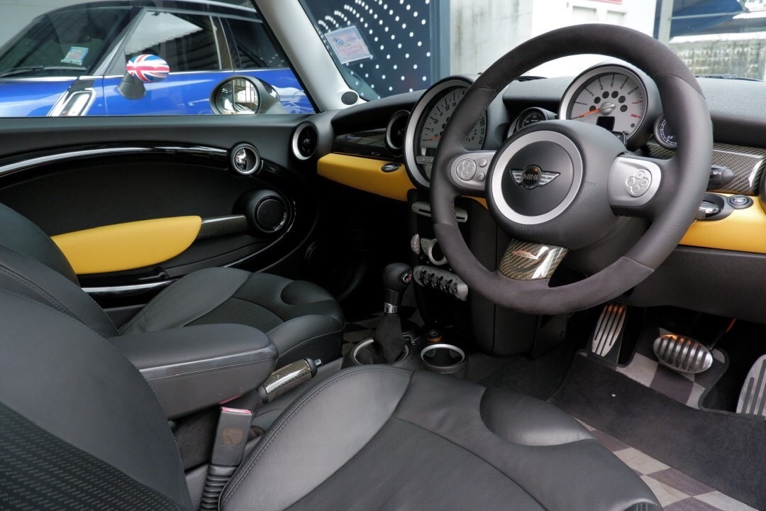 Mini R56 Hatch Cooper S Look 2 ปี 2008