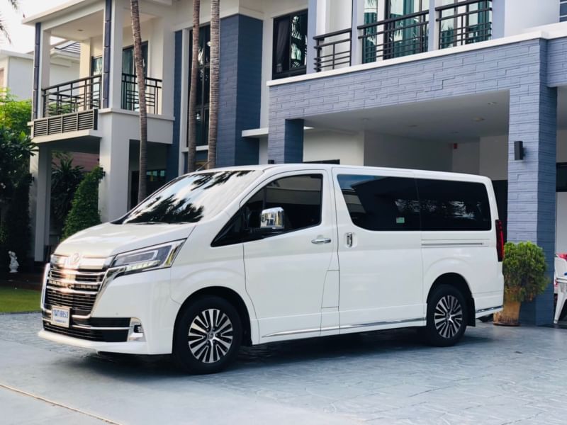 Toyota Majesty premium 2.5 vip ปี2020