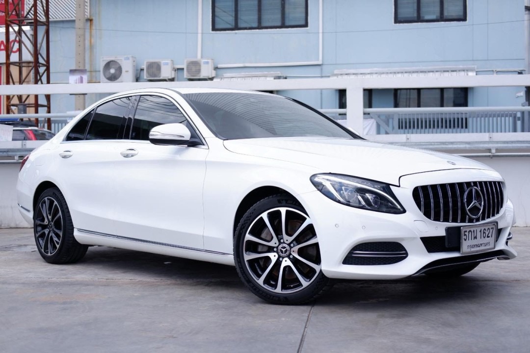 Mercedes-Benz C300 Bluetec Hybrid ปี2015