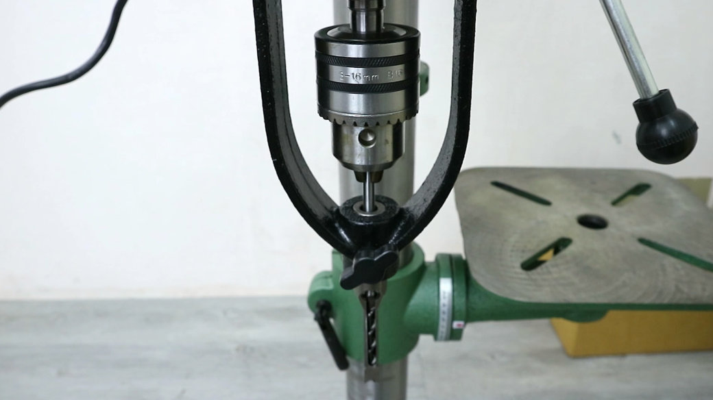 SQUARE ชุดเจาะรู 4 เหลี่ยม