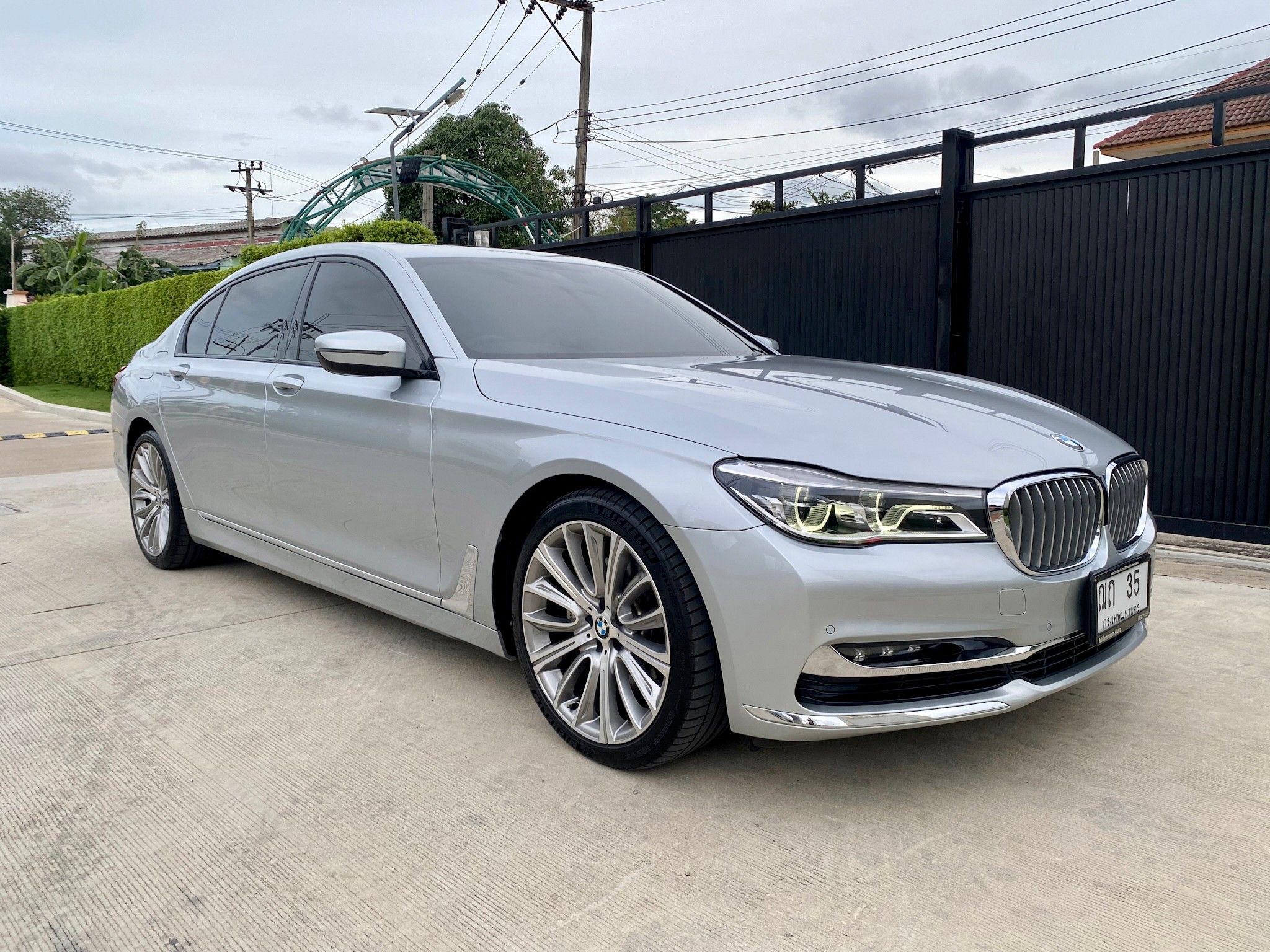 BMW 740Li Pure Excellence (G12) ปี 2016