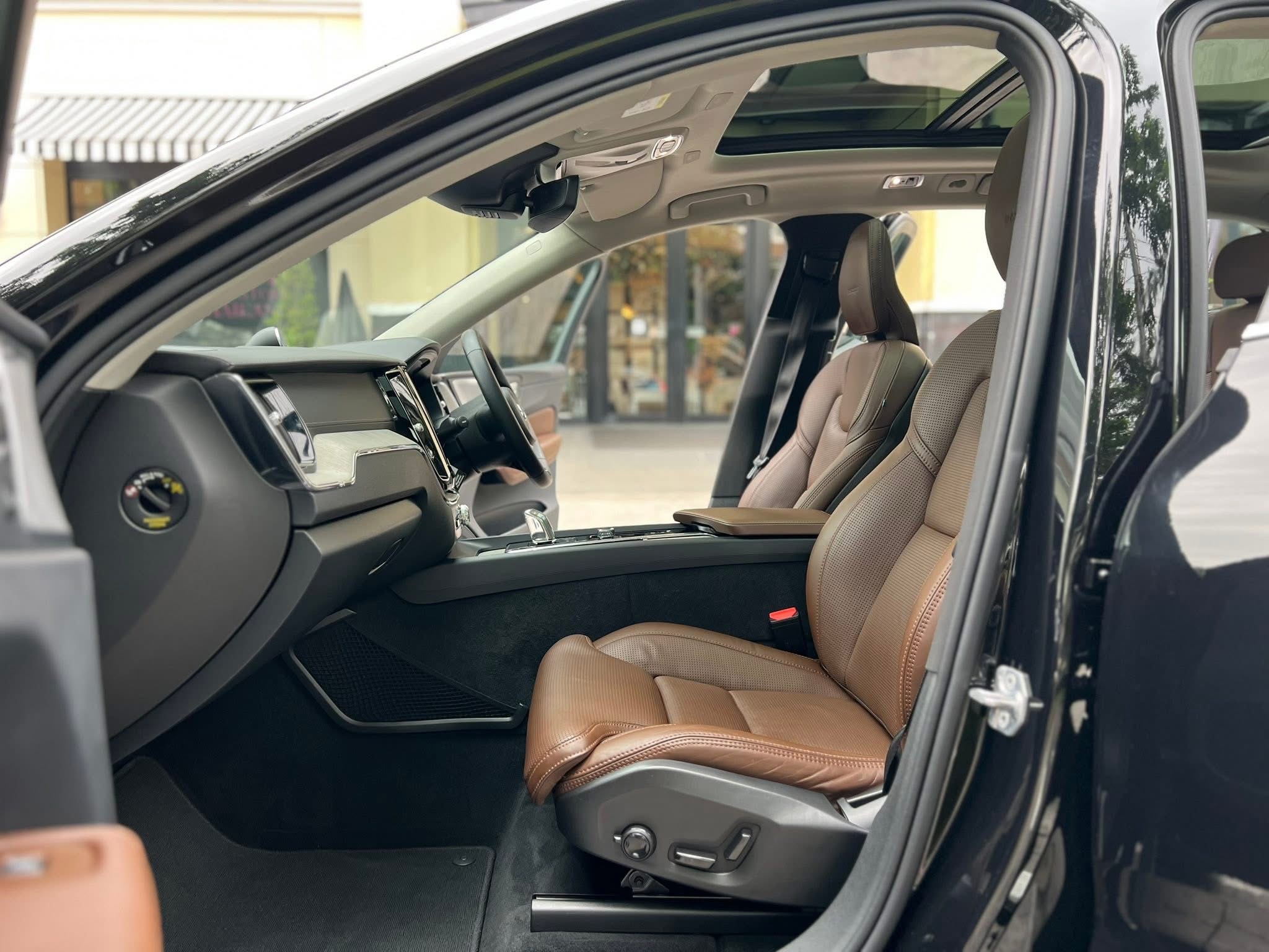 VOLVO XC60 T8 Incription AWD ปี 2019