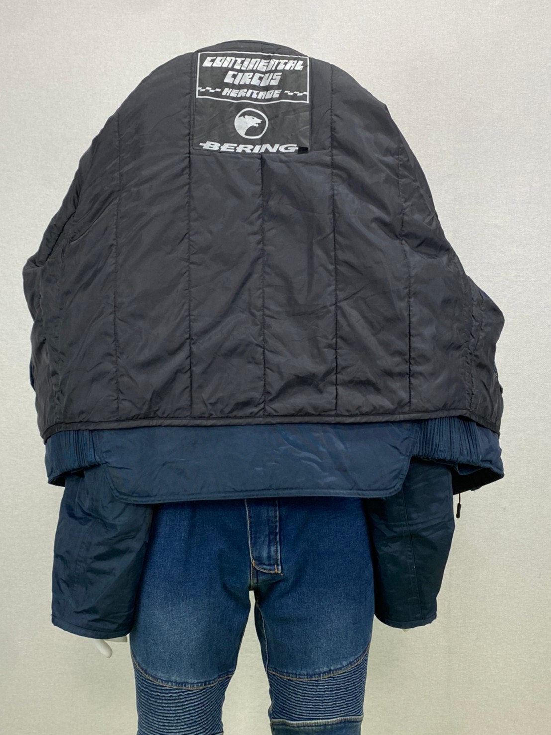 เสื้อขี่มอเตอร์ไซด์( มือสอง) RCS 999: อก 50" ยาว 25" **BERING**