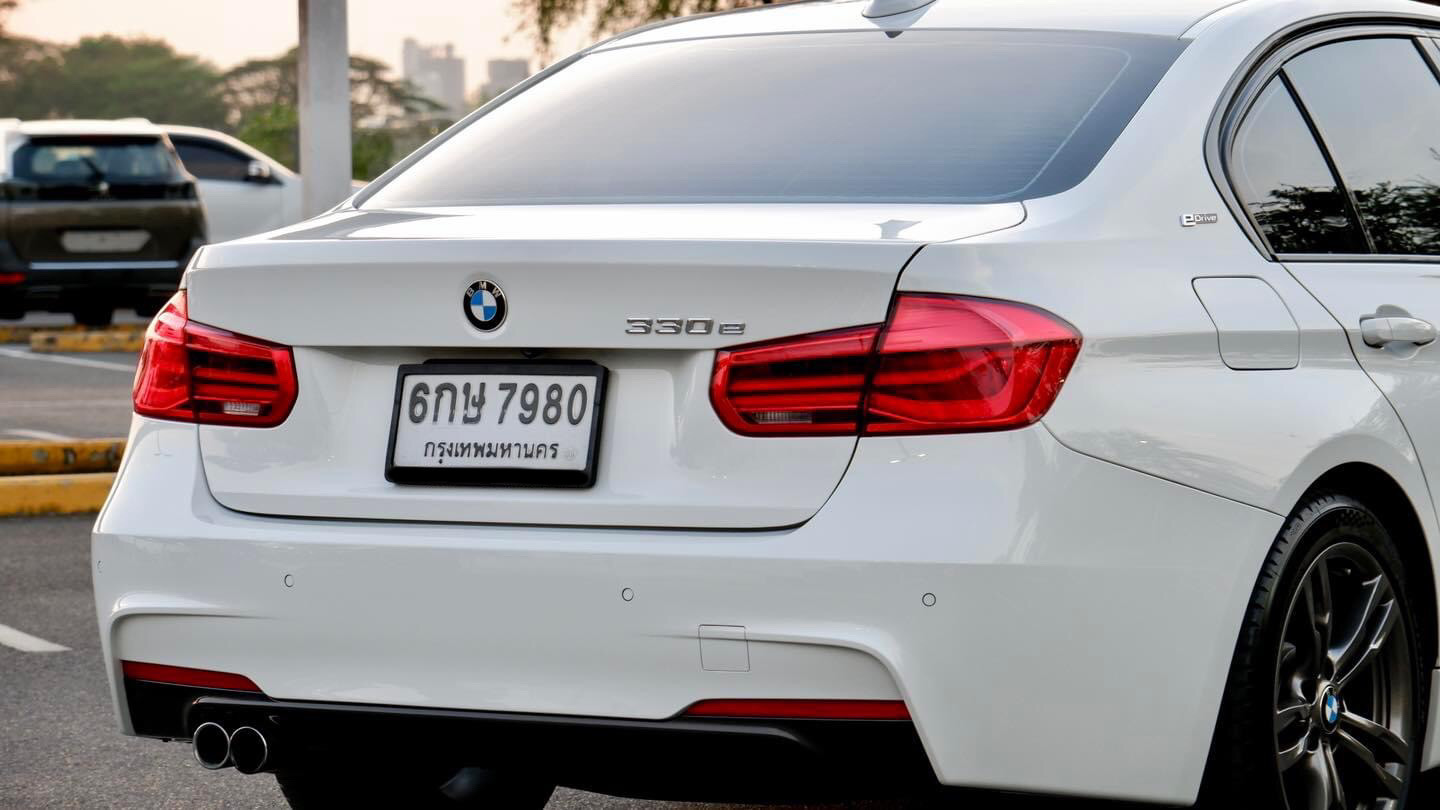 BMW F30 330e Plug-In M-Sport Package Fulloption ปี 2017
