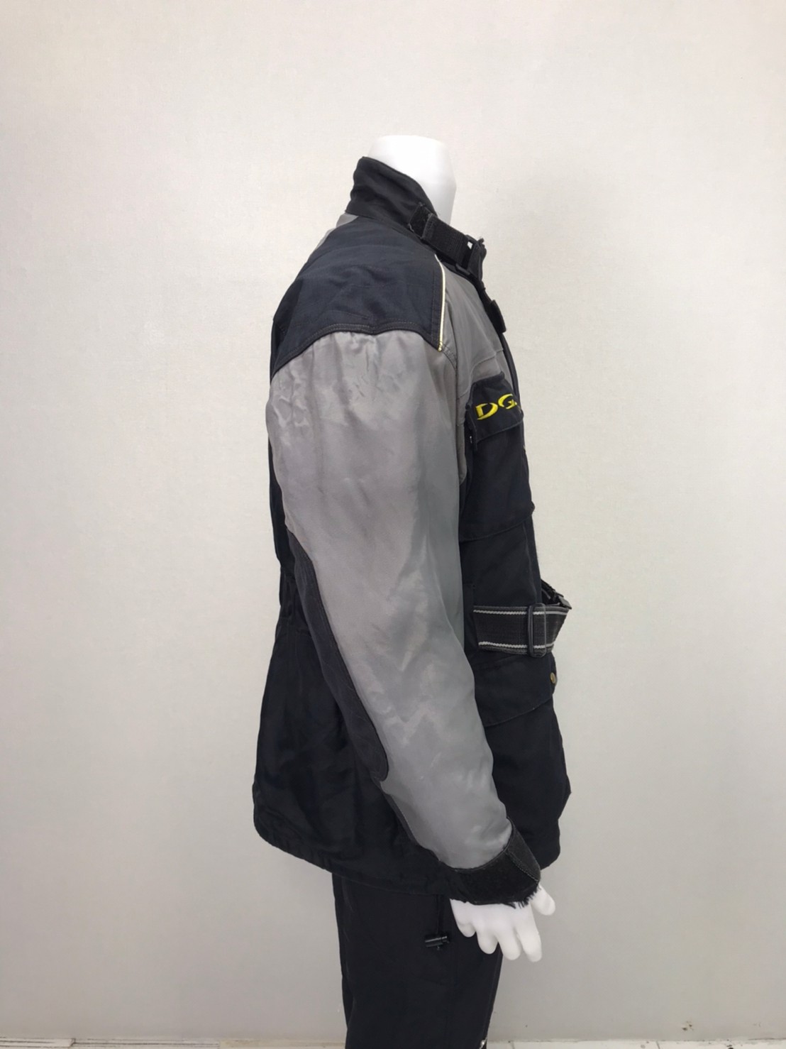 เสื้อขี่มอเตอร์ไซด์( มือสอง) RCT 930 อก 48" ยาว 29" ยี่ห้อ**DG**