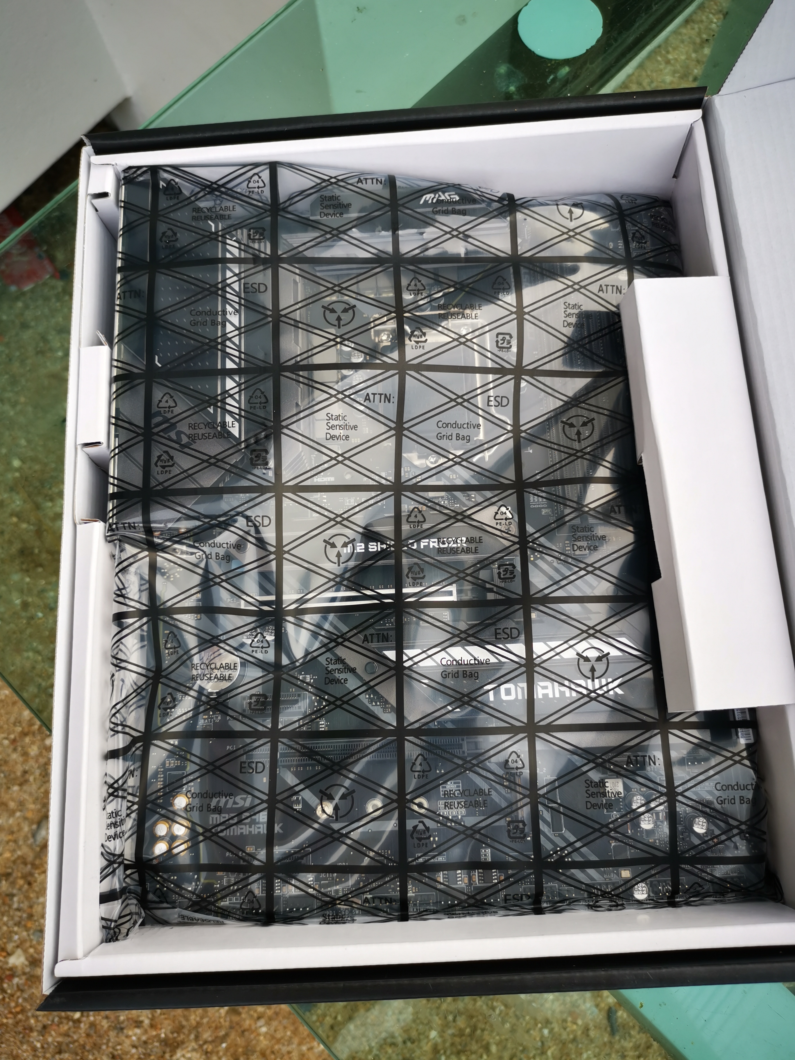 MSI MAG B460 TOMAHAWK