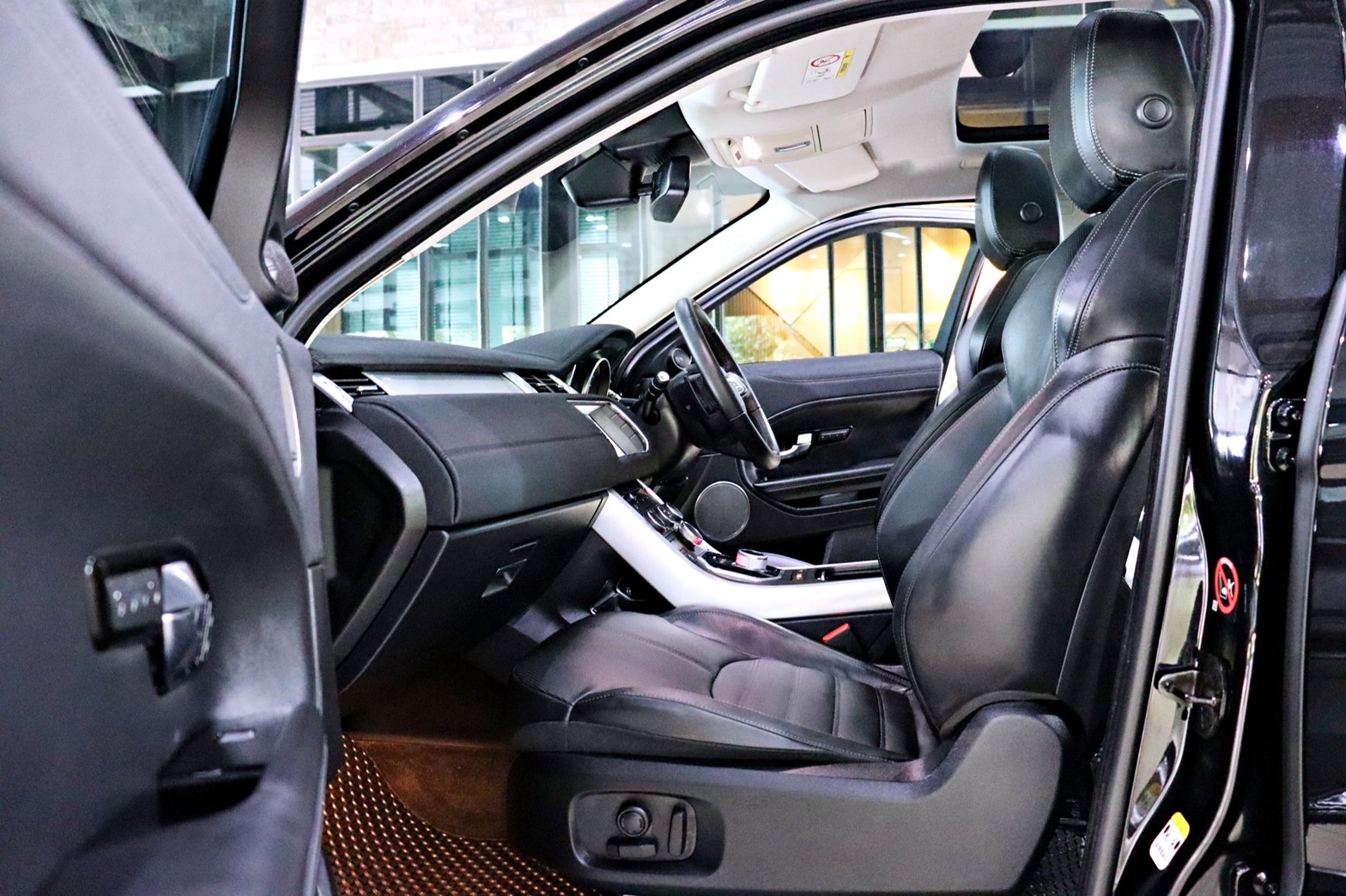 Land Rover Range Rover Evoque 2.2 SD4 HSE Dynamic รอจดปี 2022