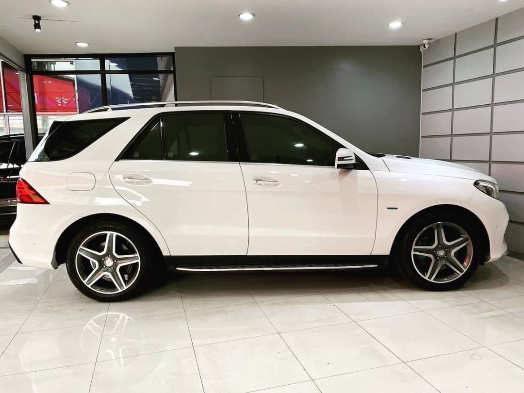 Mercedes Benz GLE 500e 3.0 V6 เทอร์โบคู่ 4 MATIC AMG Plug-in Hybrid ปี 2017
