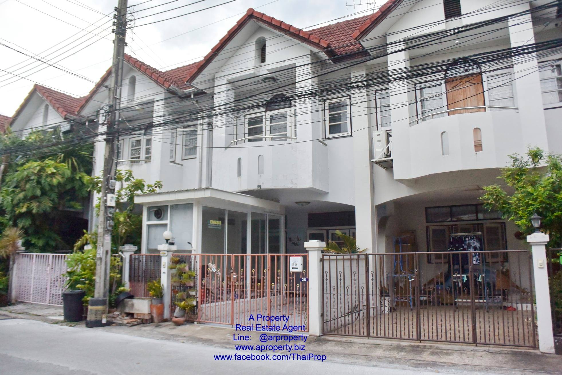 ให้เช่า ทาว์นเฮาส์ ใกล้ รถไฟฟ้าสายสีม่วง แยกติวานนท์