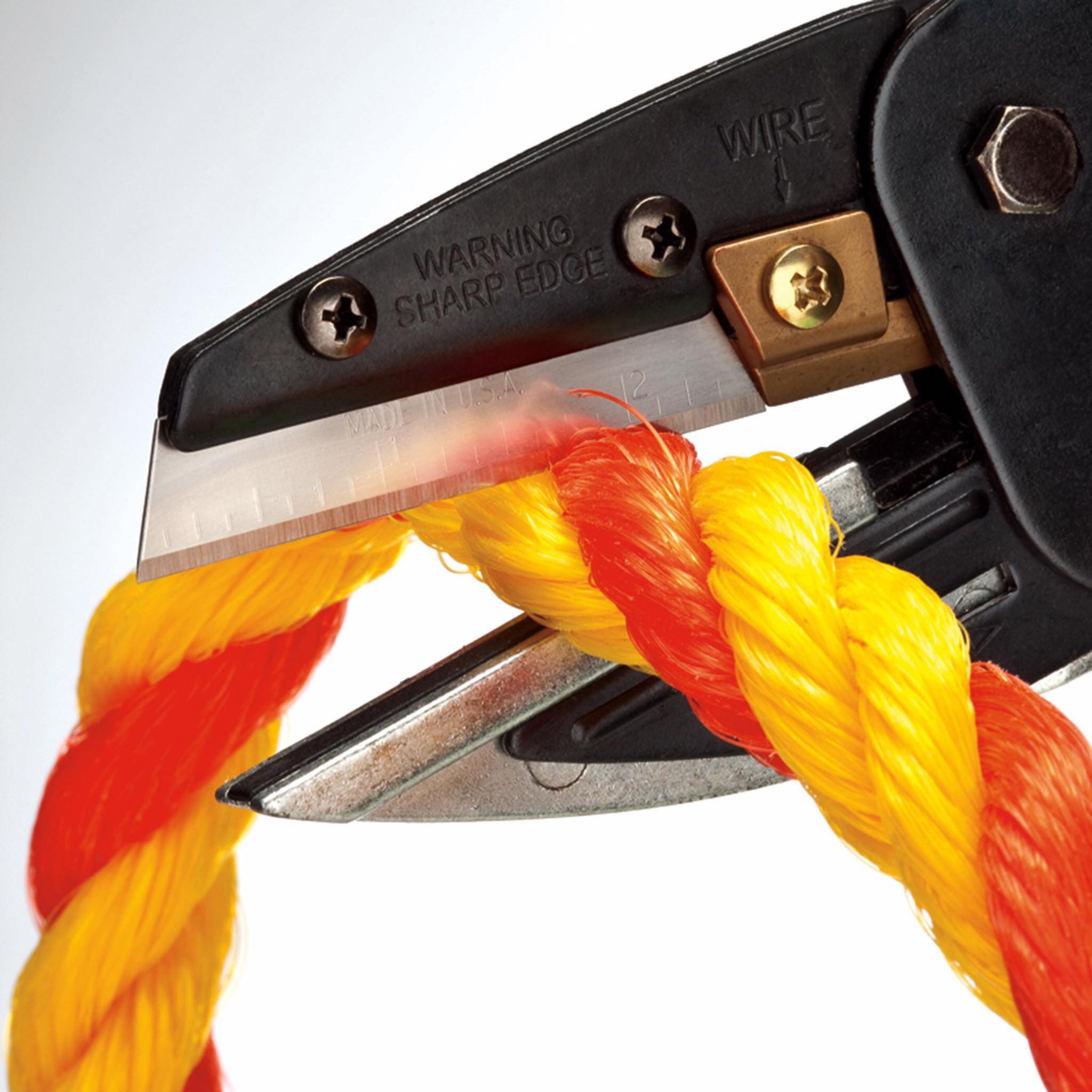 คีมตัด 3ระบบ ตัด กรีด ปลอก