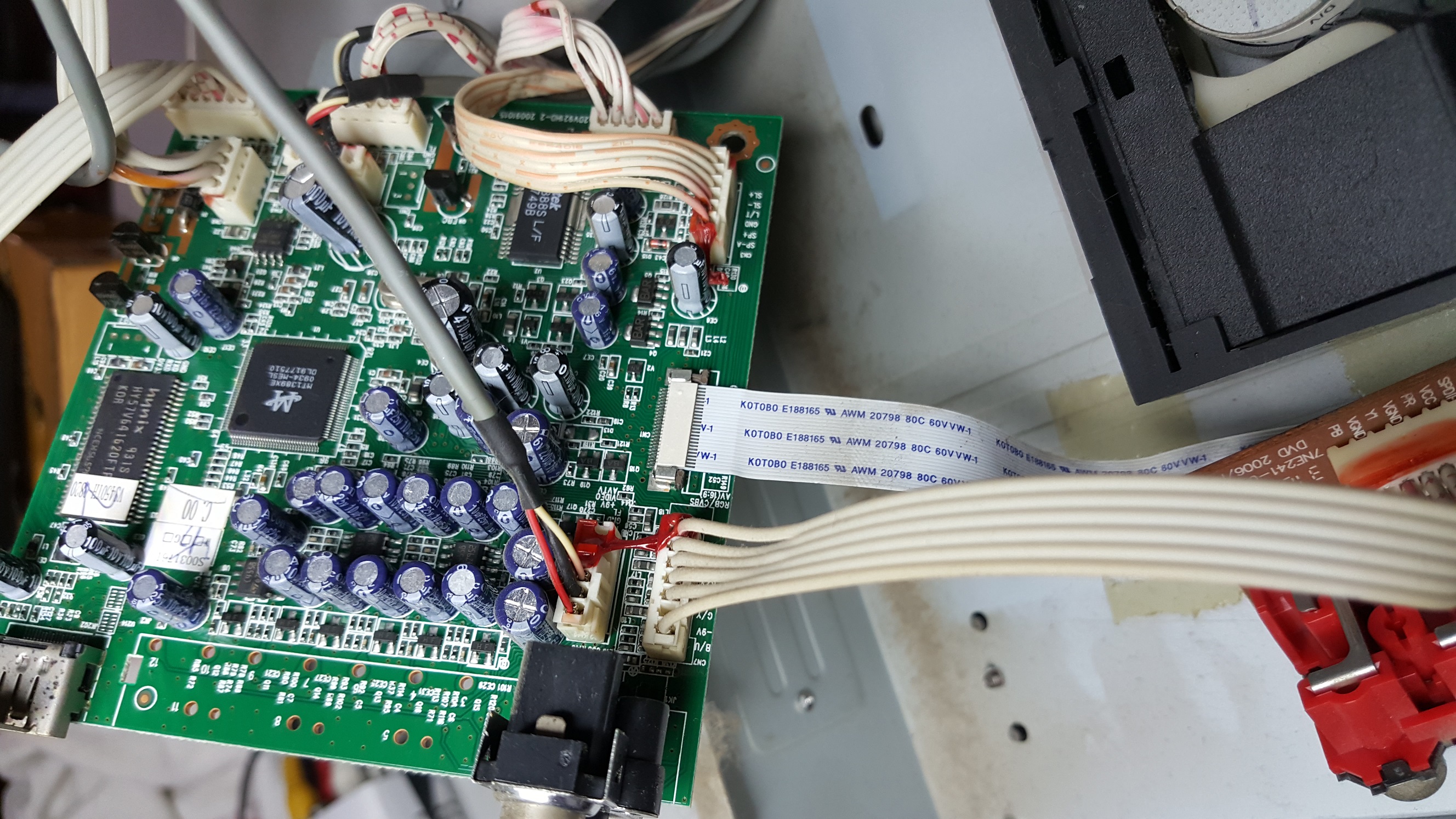 ซ่อมเครื่องเปียโนคีย์บอร์ด ยี่ห้อ YAMAHA รุ่น PSR-F50 อาการเปิดไม่ติดเครื่องไม่ทำงาน