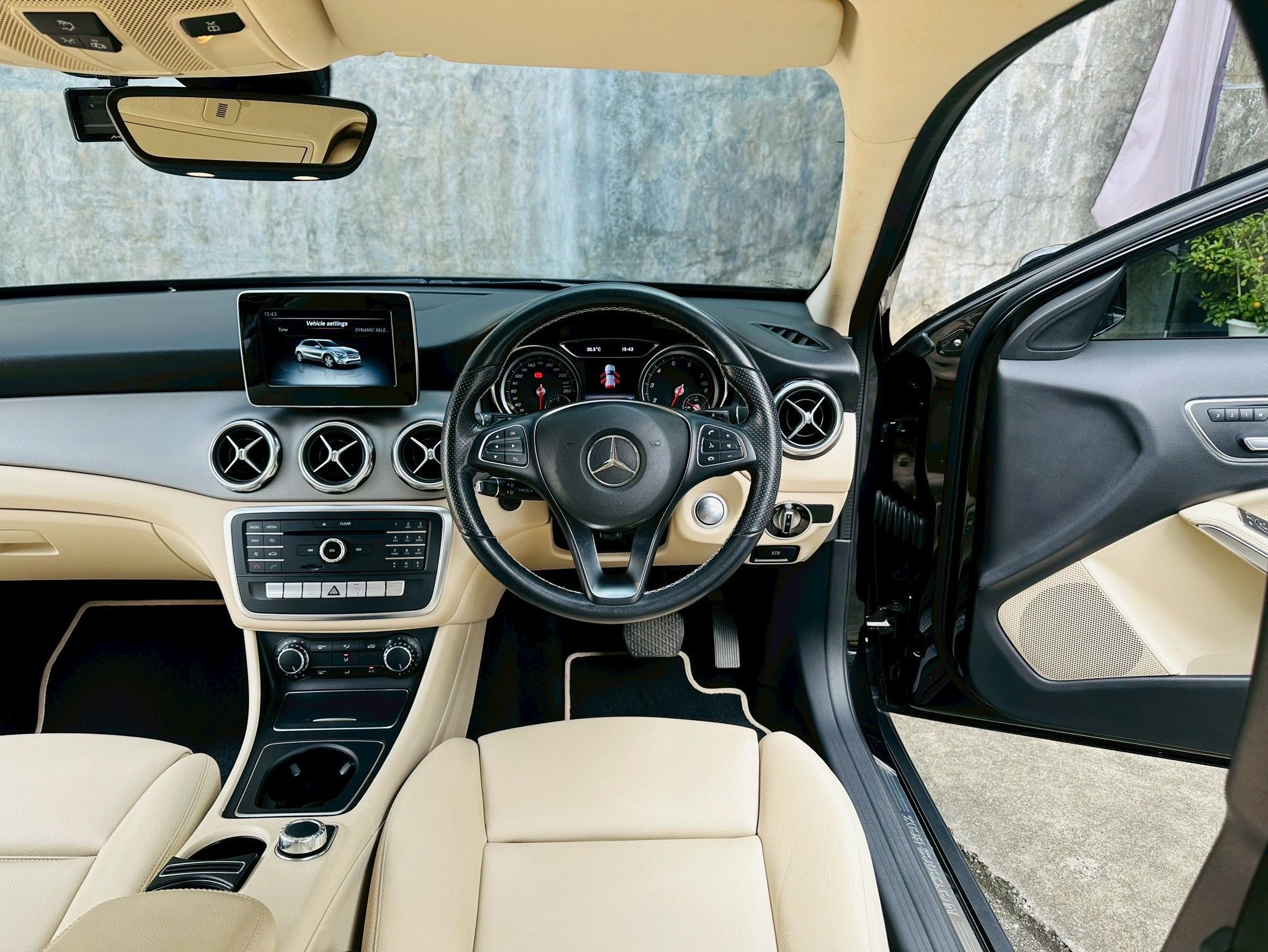 Mercedes-Benz GLA200 W156 ปี 2020