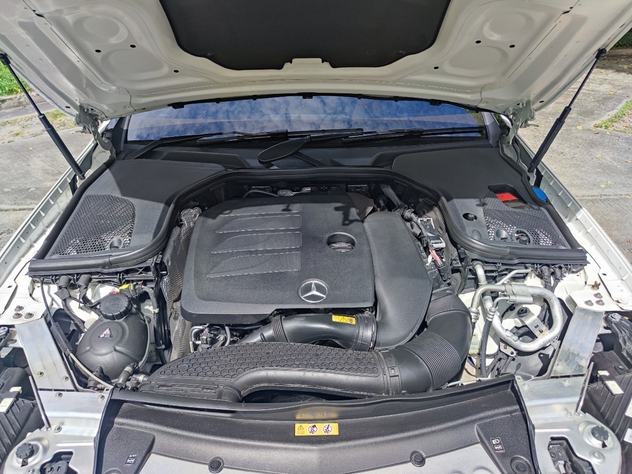 Mercedes-Benz E-Class E200 Coupe AMG (Facelift) ปี 2022