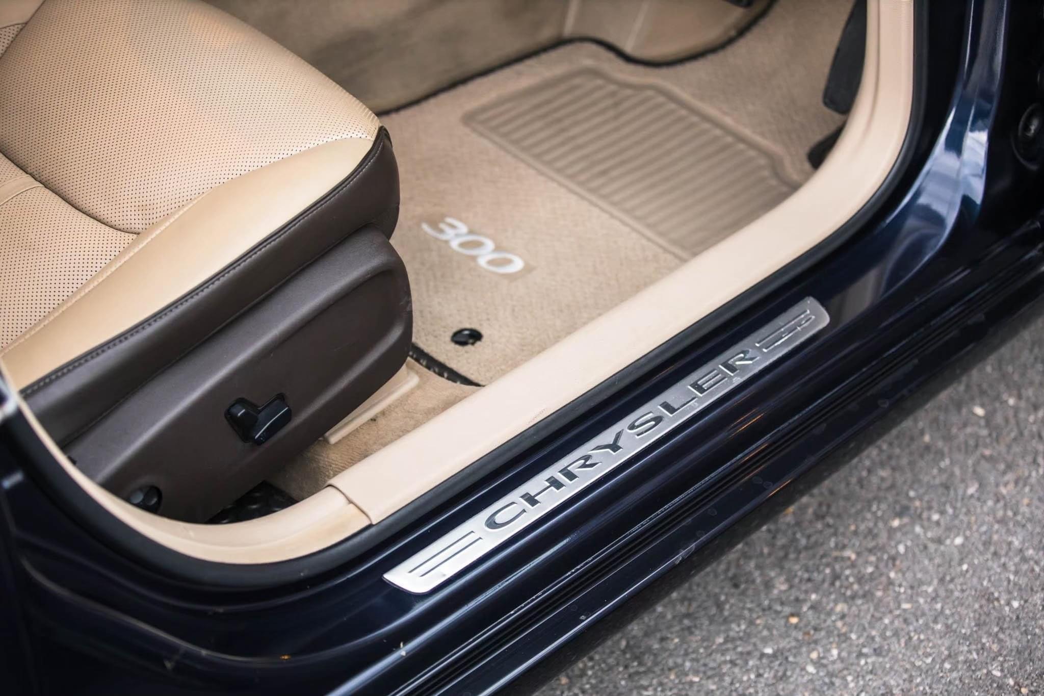 Chrysler 300C Diesel CRD ปี 2013