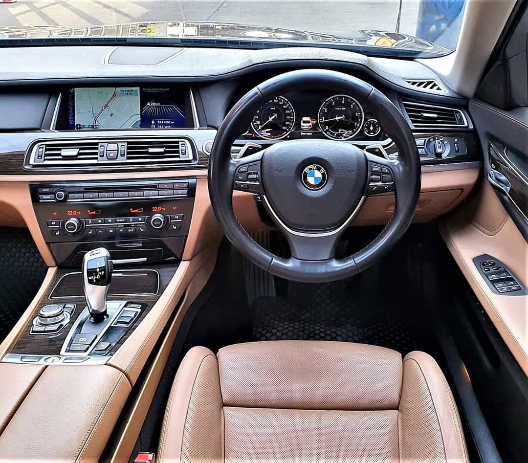 BMW 730Li LCI ปี 2014