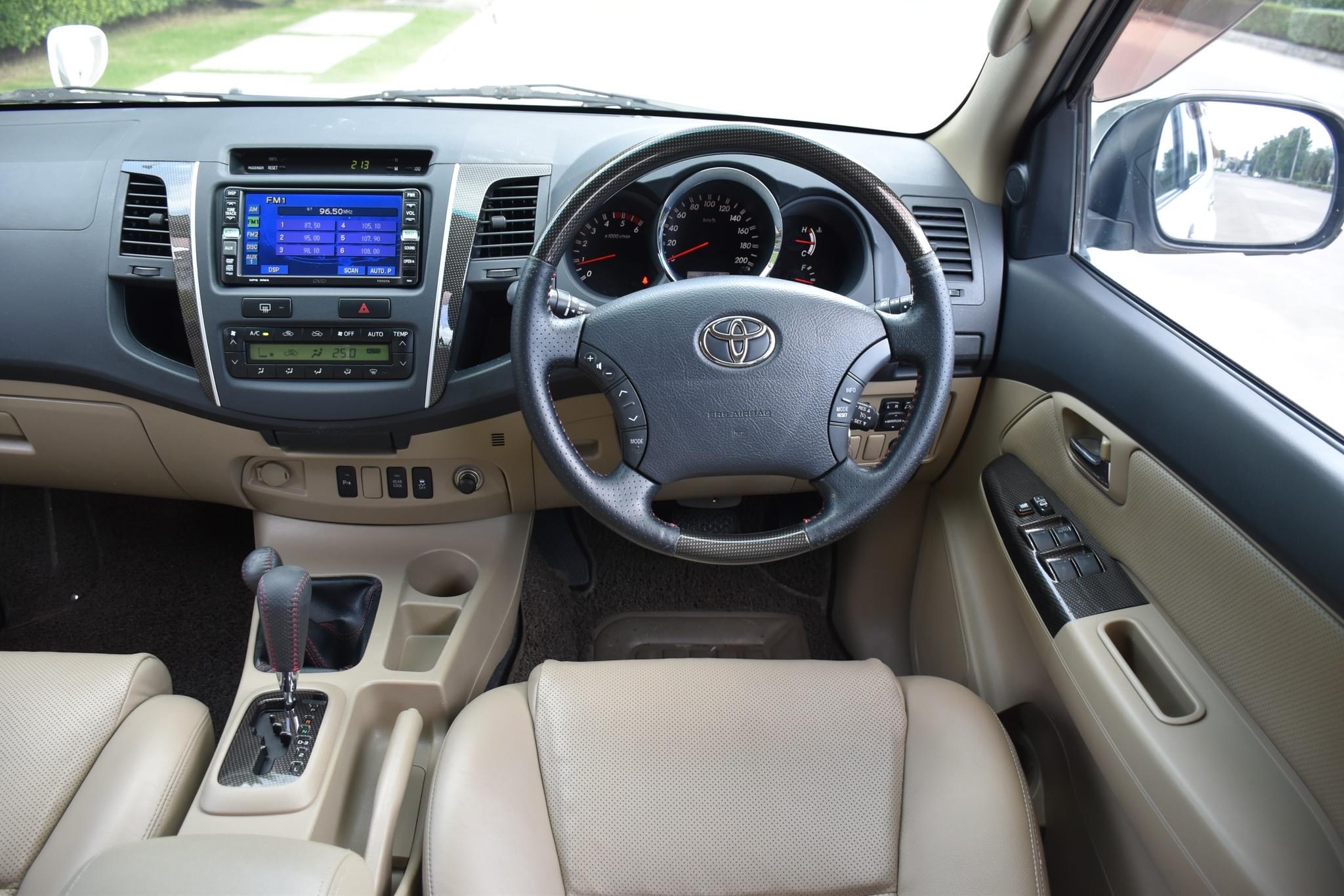 TOYOTA FORTUNER 3.0V 4WD TRD Sportivo TRD ปี2010