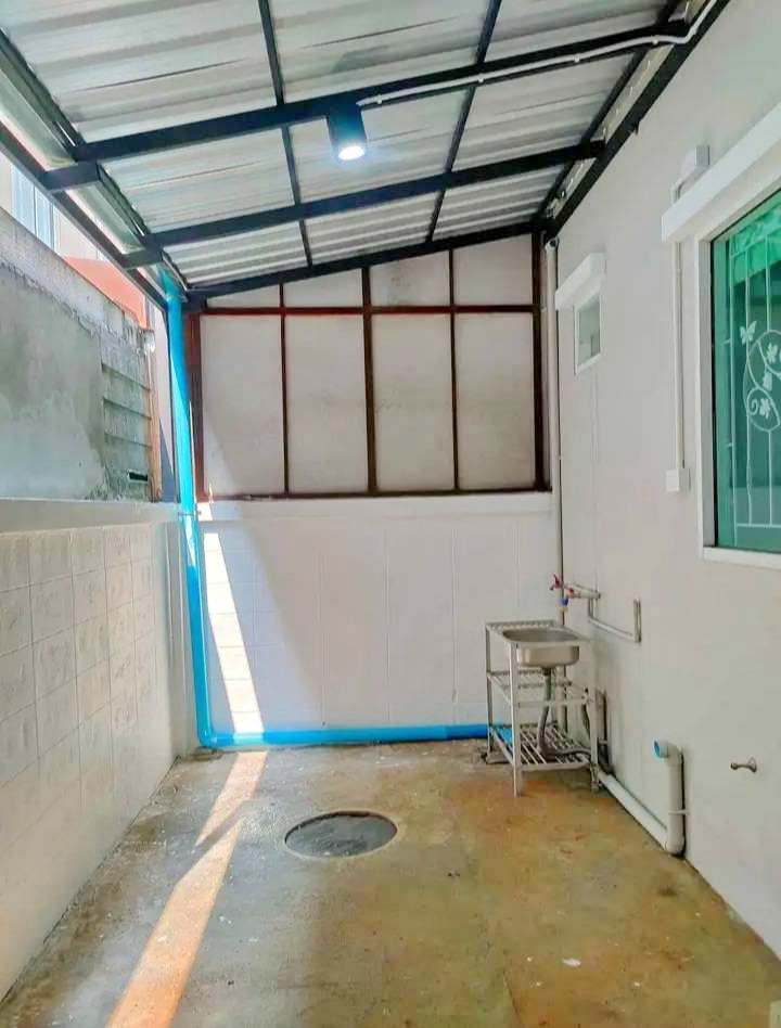 ให้เช่า ทาวน์โฮม 2 ชั้น โครงการ BTN residence ถ.จันทร์ทองเอี่ยม ใกล้ เซ็นทรัล เวสต์เกต
