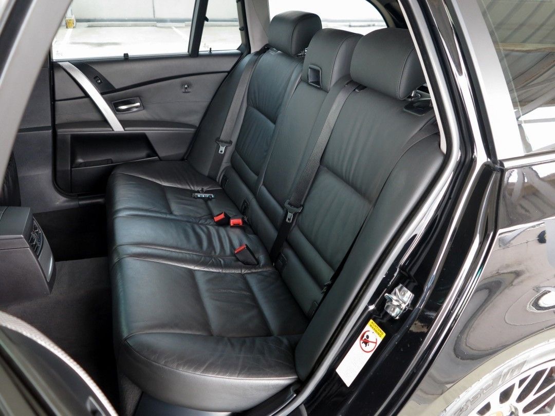 BMW 525i Touring M Sport ปี 2006
