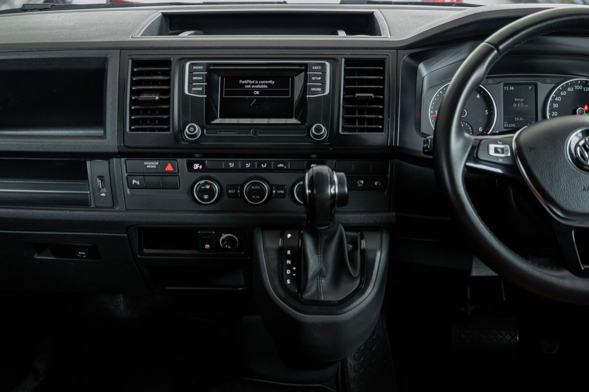 Volkswagen Caravelle 2.0 Bi TDi Comfortline2 ปี 2018